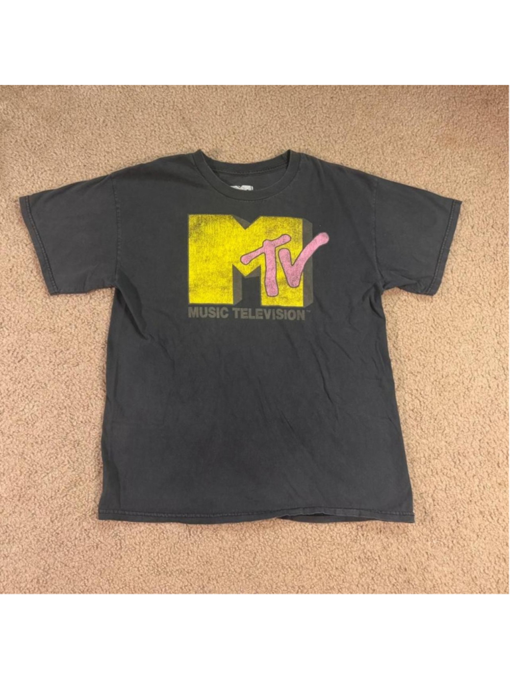 Black MTV Music Television graphic tee yellow and pink logo
Large, fits like med